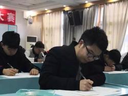 济源四中青年教师参加模拟“高考”